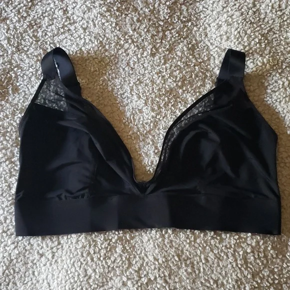Parade Women's Silky Mesh Plunge Bralette – Sustainable, Comfy Everyday Lingerie - View #5